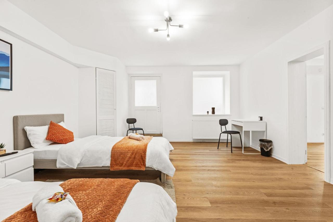 2 Zimmer Apartments, 4 Betten, Vollmoebliert,Zentrale Lage Am S-Bahnhof Berlin Exterior foto